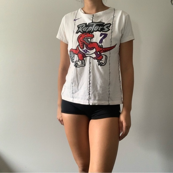 🏀 Toronto Raptors Women’s T-Shirt - Vintage Logo - Size MED  🏀 - Picture 3 of 13